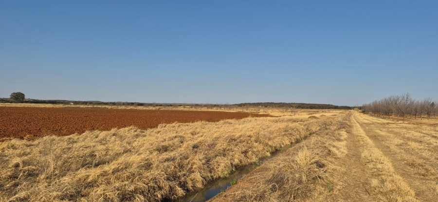 Commercial Property for Sale in Jan Kempdorp Rural Northern Cape